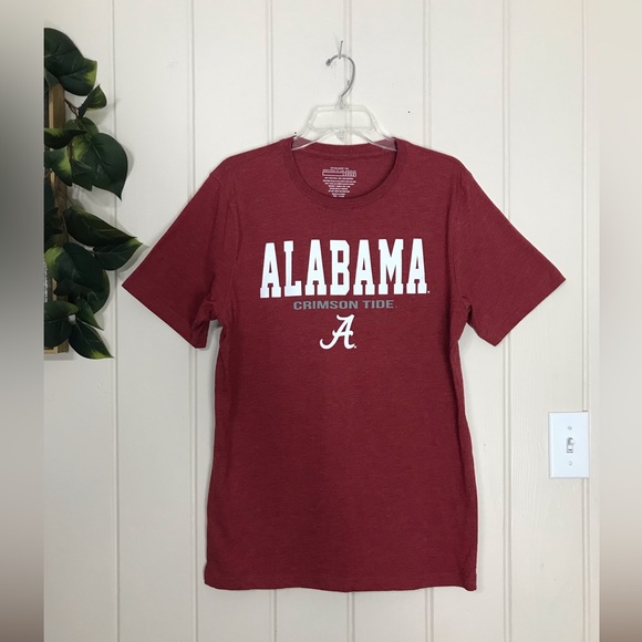 Alabama Crimson Tide Roll Tide Graphic Print Top T-shirt NWOT
Stretch Material - Picture 4 of 12